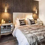 LUXUEUX APPARTEMENT AU COEUR DE GENEVE ,a deux pas du LAC