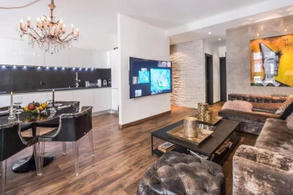 Luxueux Au Coeur De ,a Deux Pas Du Appartement