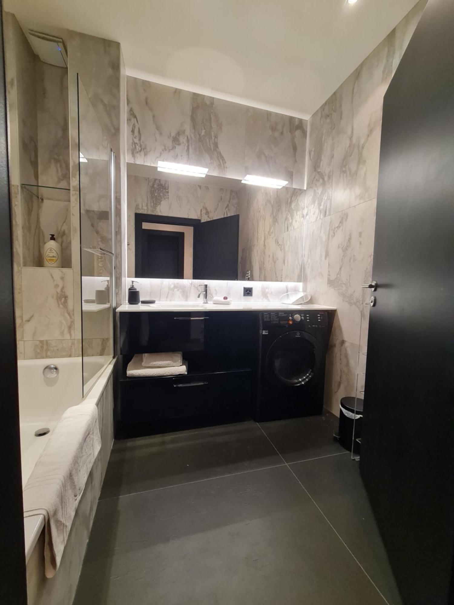 Appartement Luxueux Au Coeur De ,a Deux Pas Du