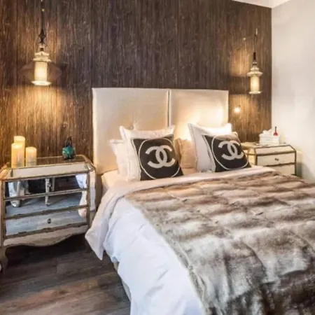 Appartement Luxueux Au Coeur De ,a Deux Pas Du *